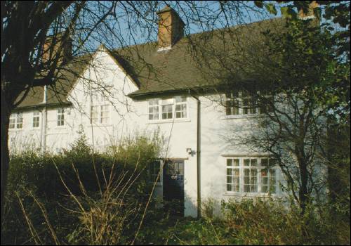 095 Oakwood Road